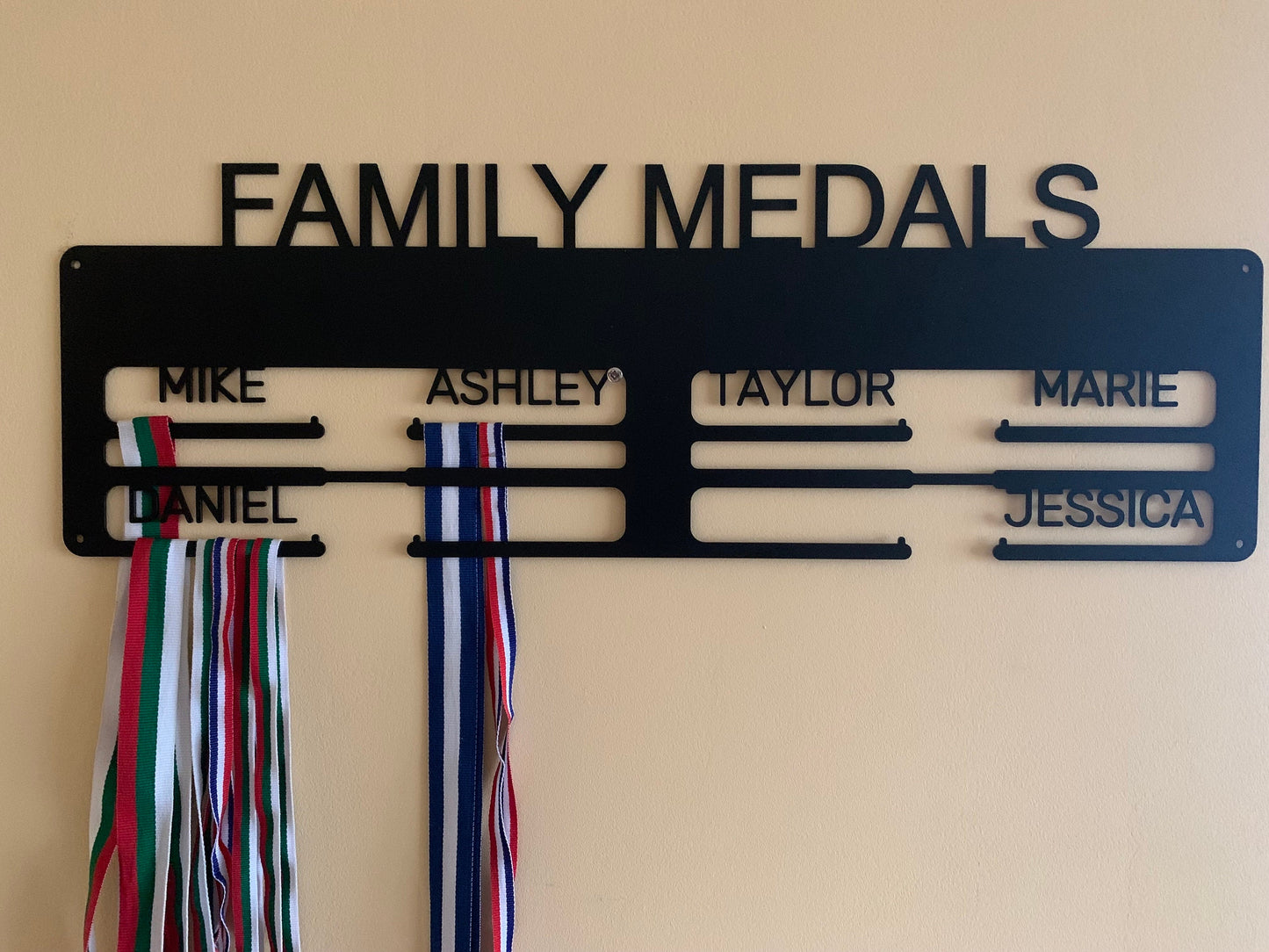 Personalized Family Medal Holder - Medal Display Rack with Custom Names, Metal Hanger for Awards