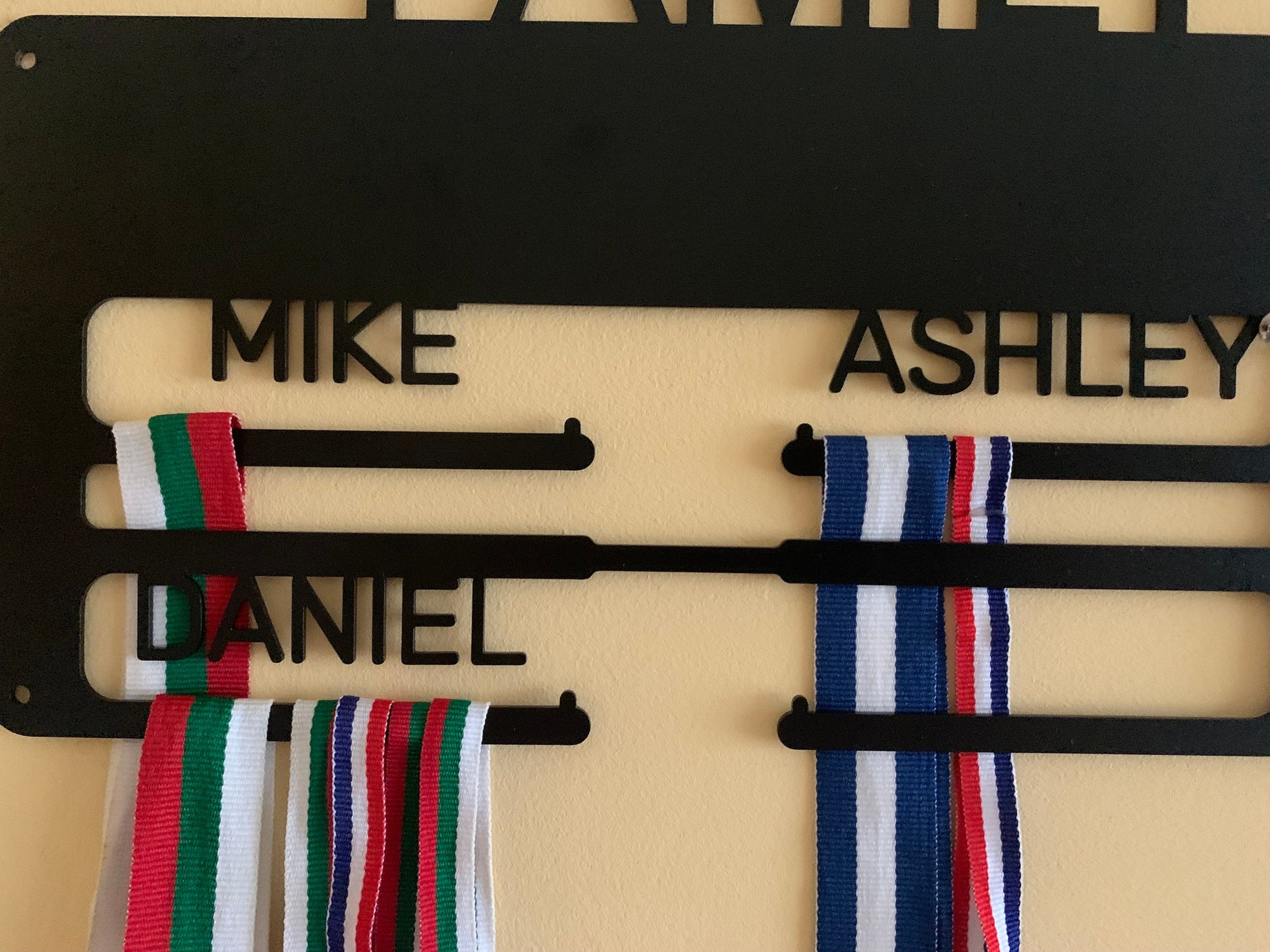 Personalized Family Medal Holder - Medal Display Rack with Custom Names, Metal Hanger for Awards